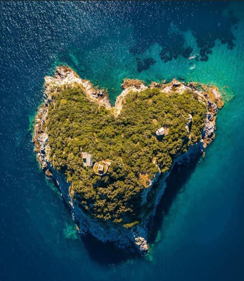 A 5 Minuti Dal Mare - Dolphin Beach House Spotorno Buitenkant foto